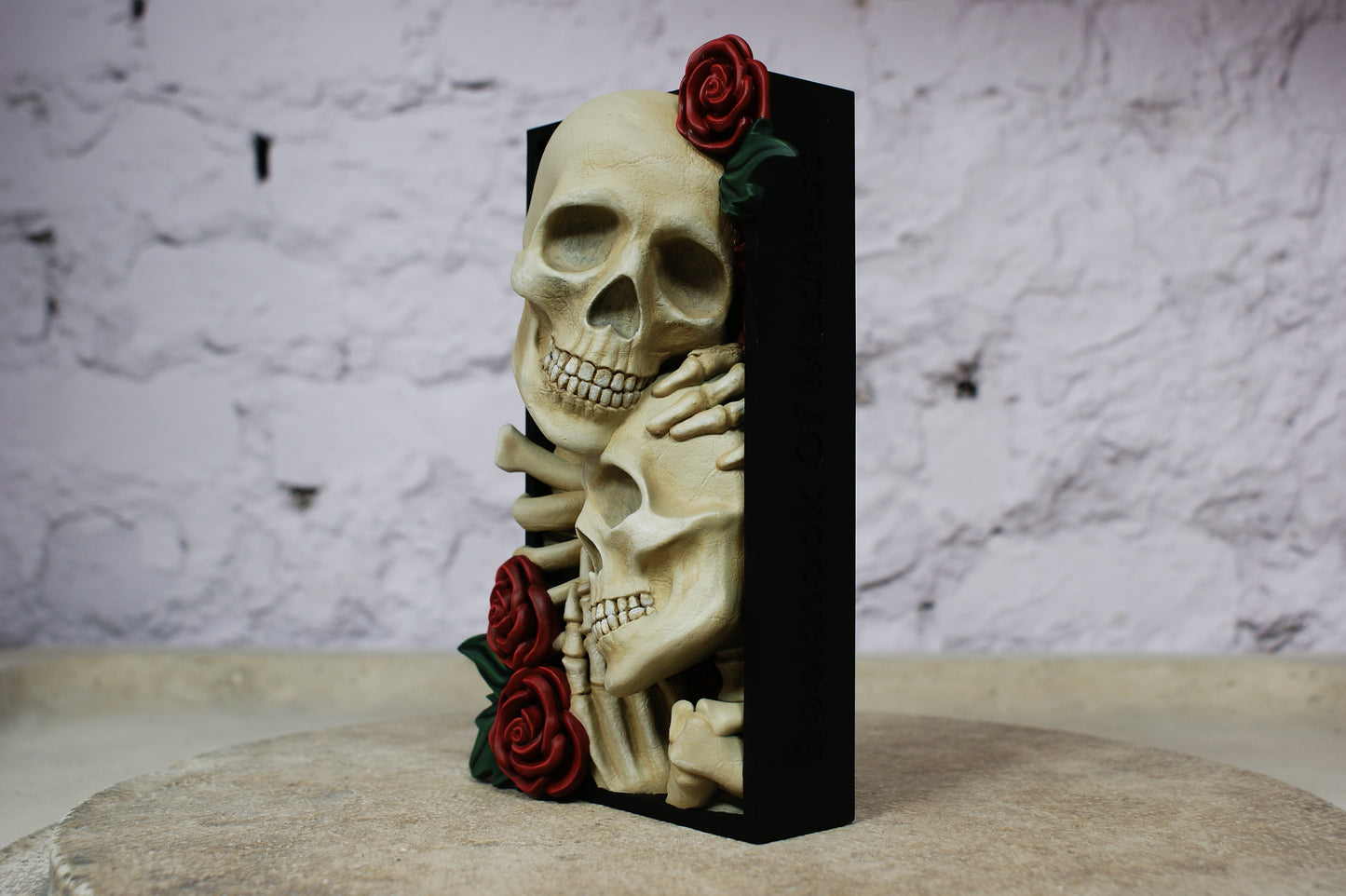 Skeleton Lovers Book Nook
