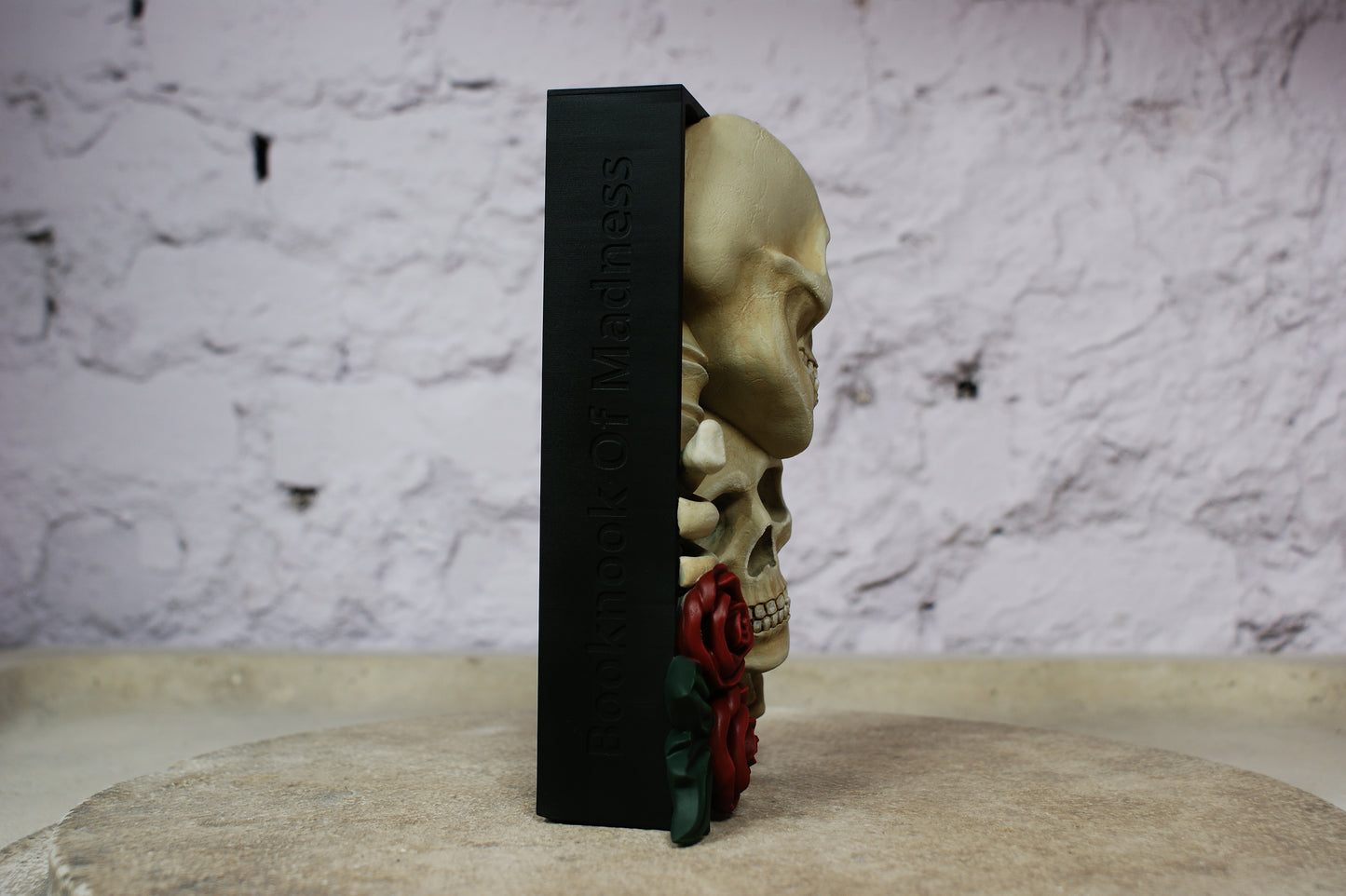 Skeleton Lovers Book Nook