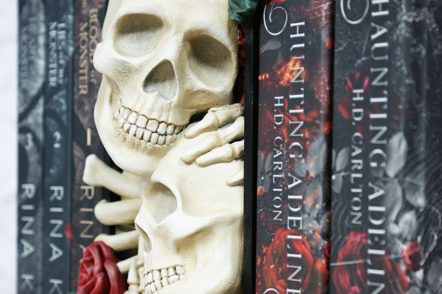 Skeleton Lovers Book Nook