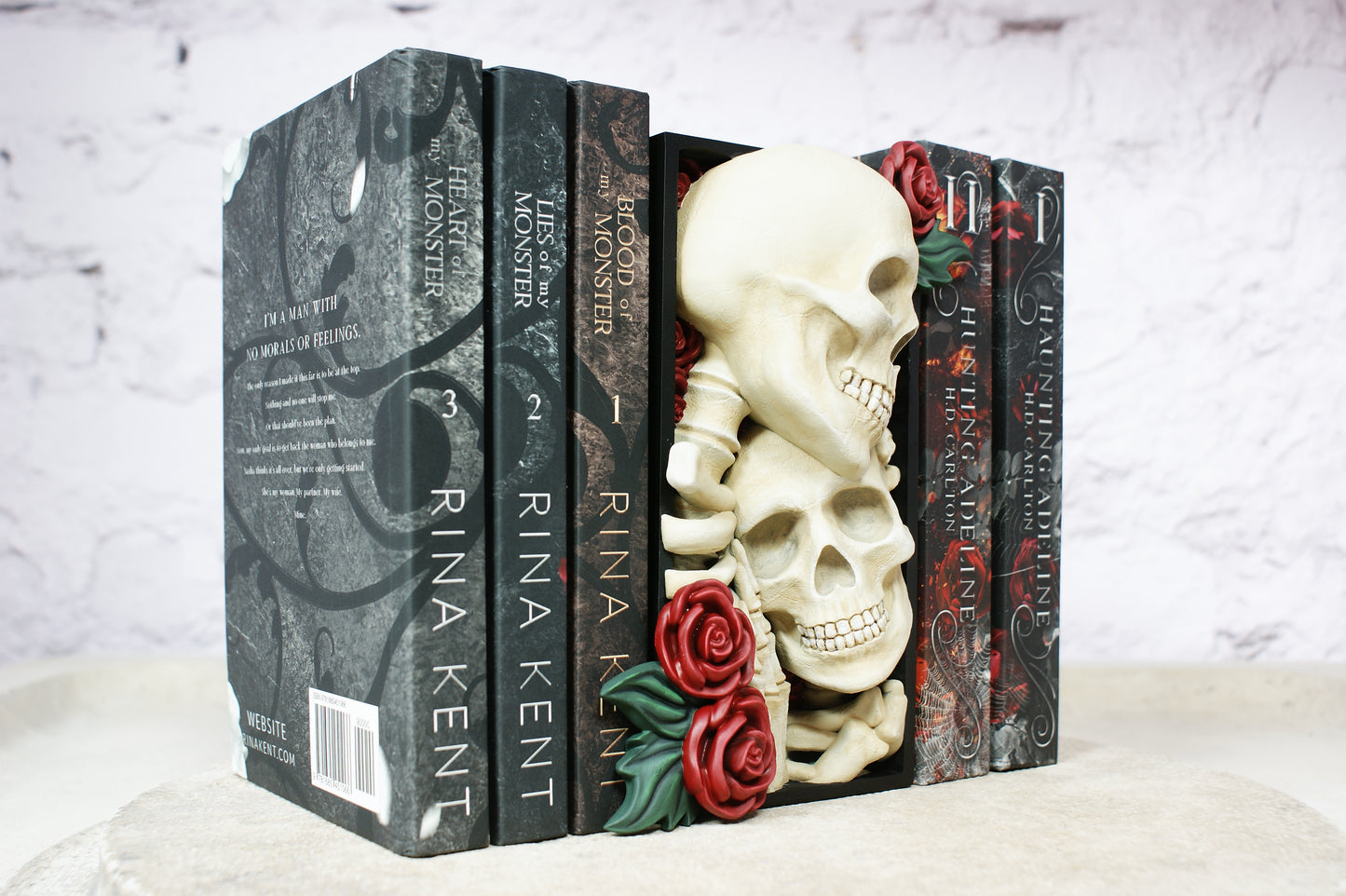 Skeleton Lovers Book Nook