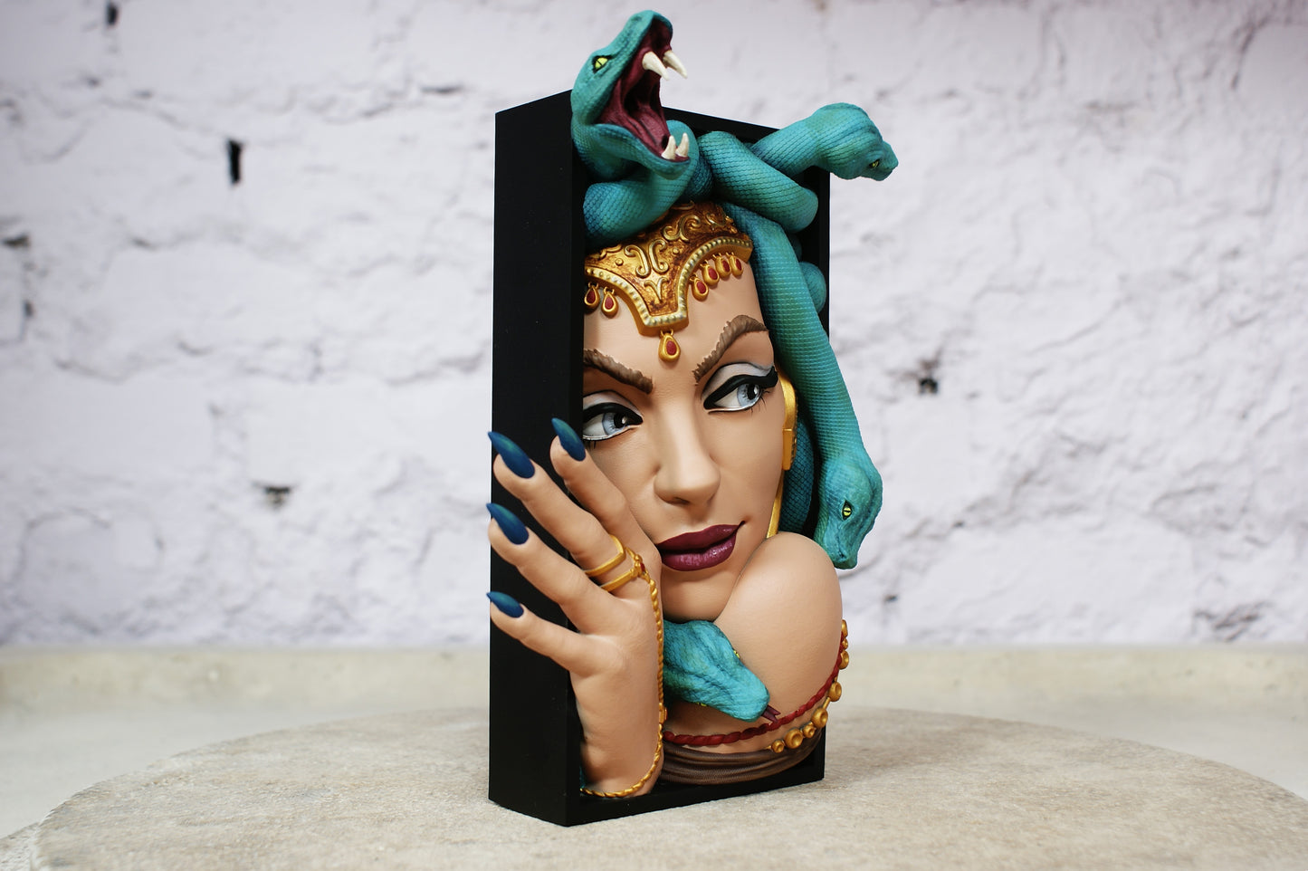 Medusa Book Nook