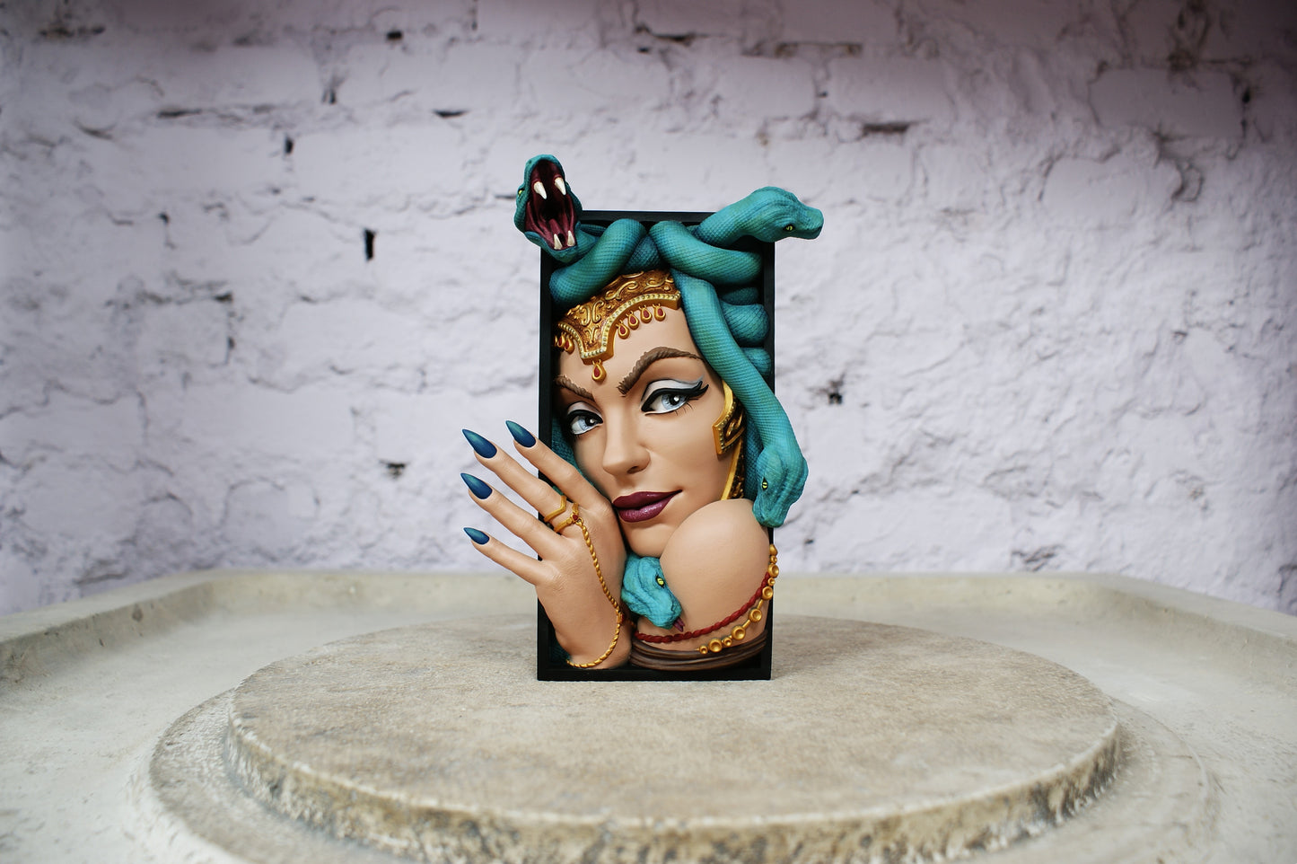 Medusa Book Nook
