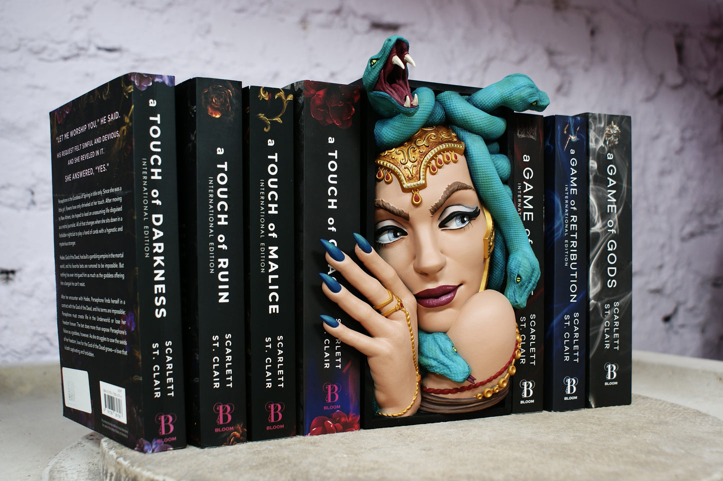 Medusa Book Nook