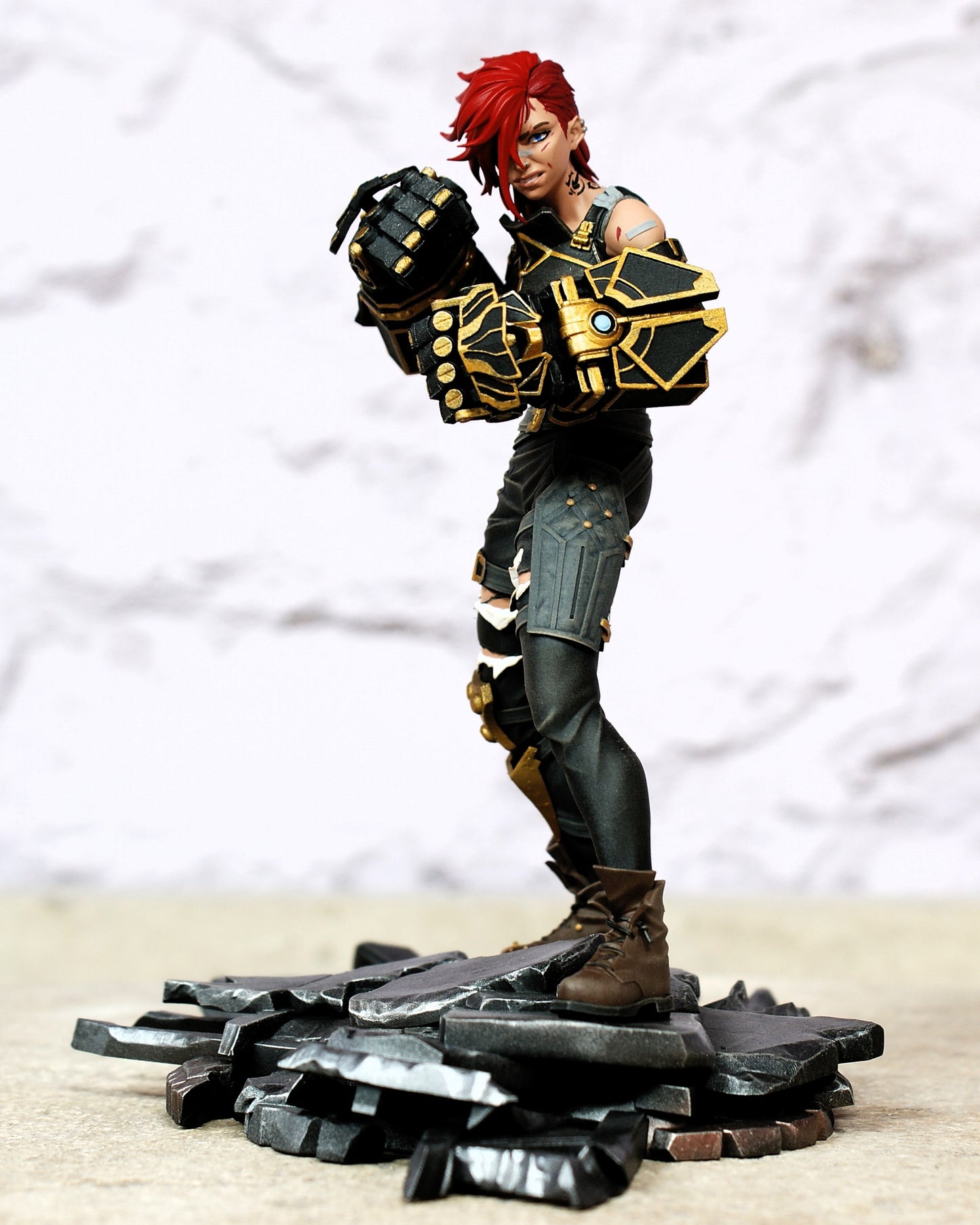 Vi Figure