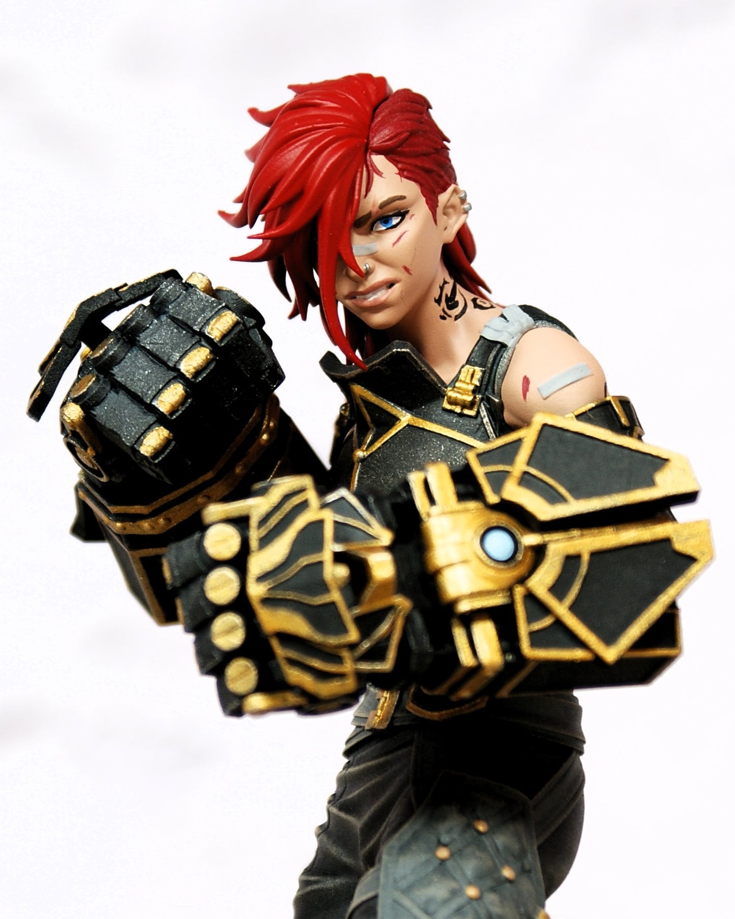 Vi Figure